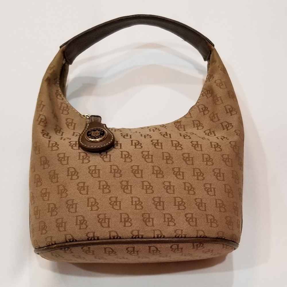 Dooney & Bourke - Picture 3 of 8